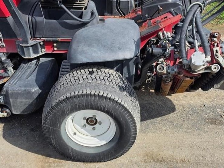 2010-toro-reelmaster-5410-image-21