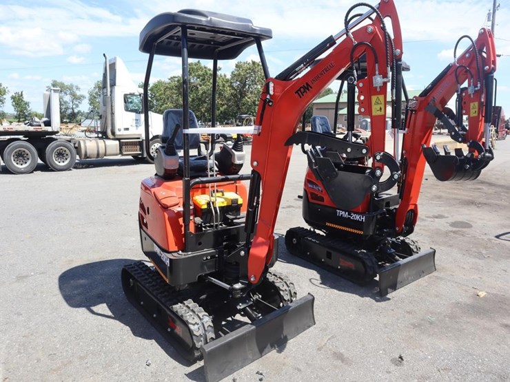 tpm-20kh-mini-excavator-image-4