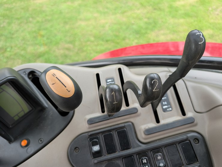 2014-case-ih-maxxum-125-image-83