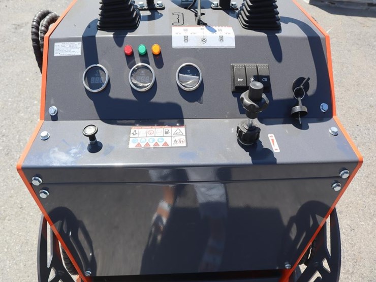tpm-t460-stand-on-skid-steer-loader-image-10