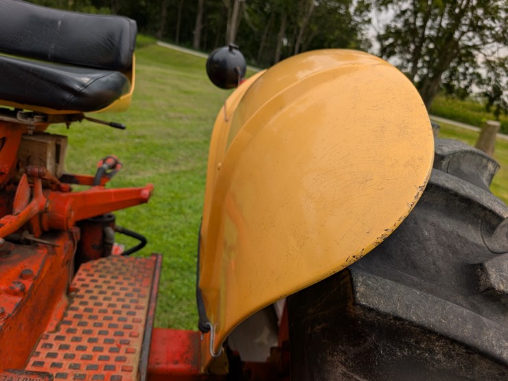 case-730-tractor-image-24