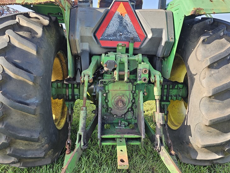 john-deere-5075e-image-5