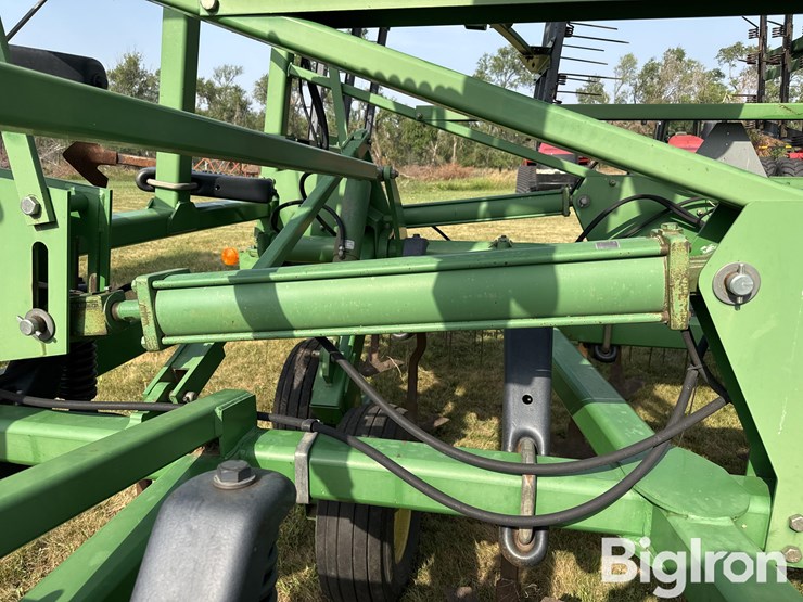 john-deere-1810-image-11