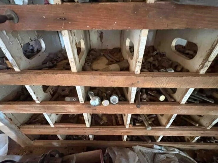 west-wall---bolts/nuts---staps---blades-etc.-image-5