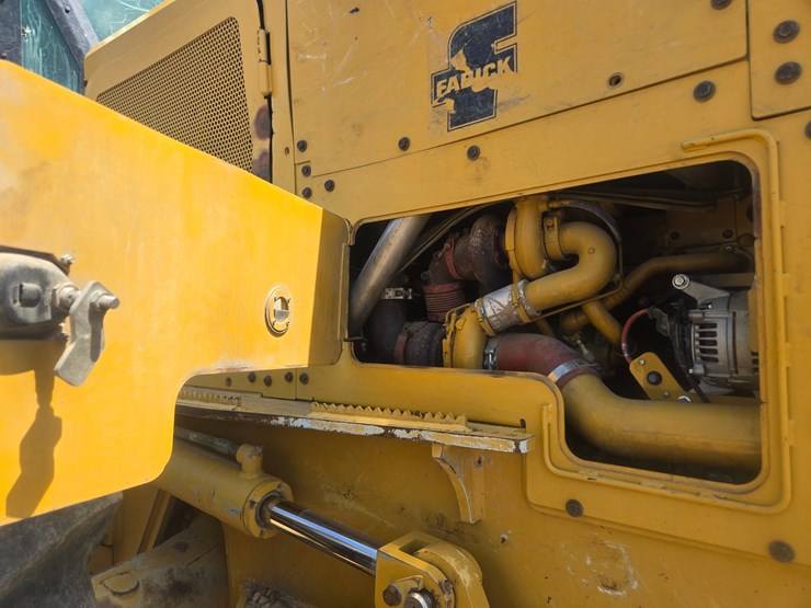 2015-caterpillar-525d-image-17