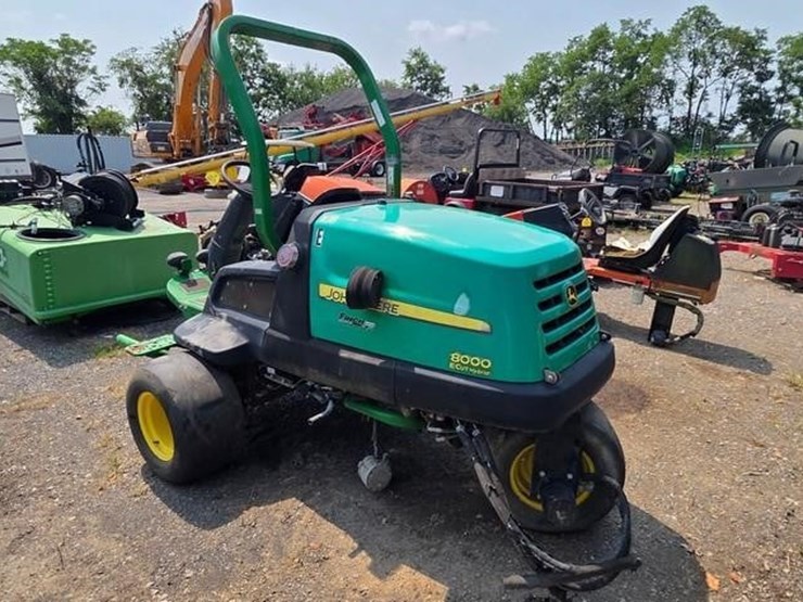 john-deere-8000-image-3