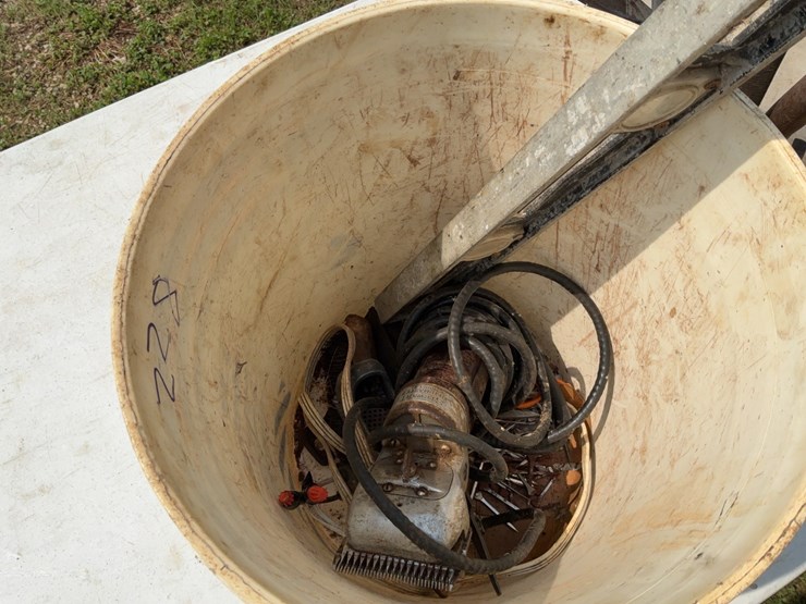 (2)-buckets-of-misc.-tools-to-include-hammers,-level,-and-electric-clippers.-#228-image-2