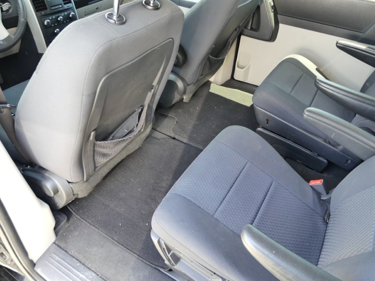 2010-dodge-grand-canyon-se-image-10