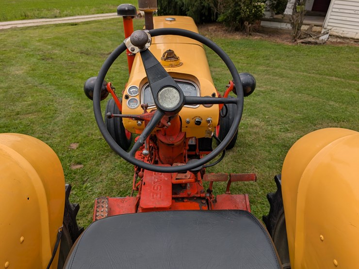 case-730-tractor-image-77