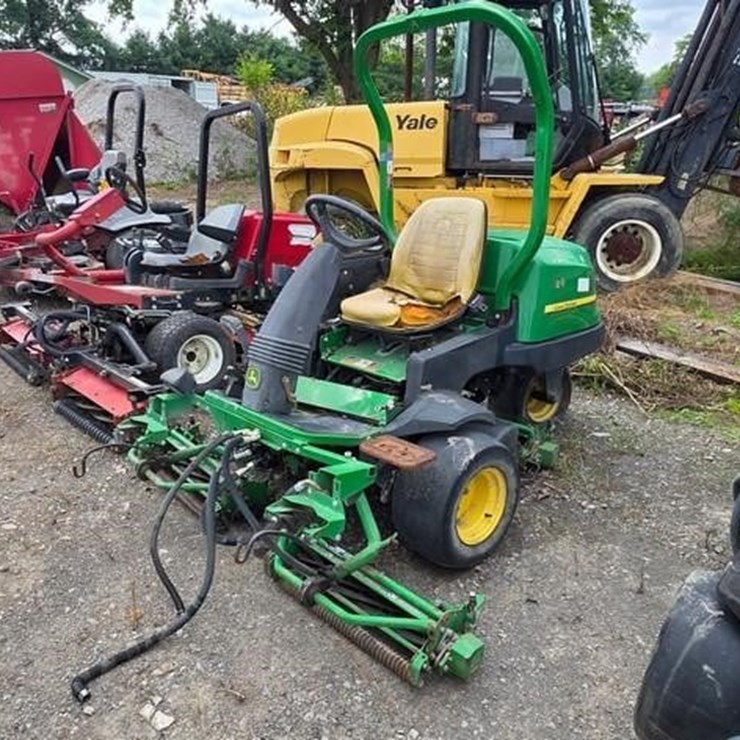 2008 JOHN DEERE 2500B