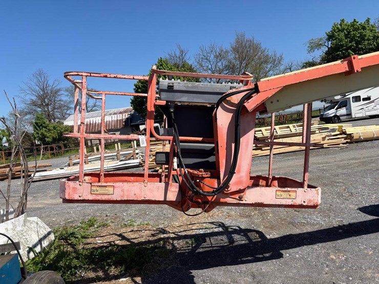 1997-jlg-600a-image-3