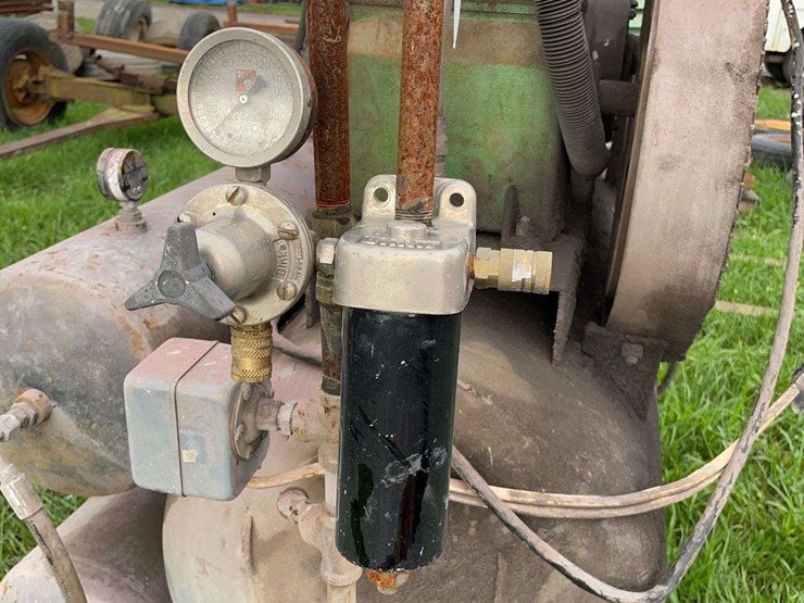 large-air-compressor-image-6