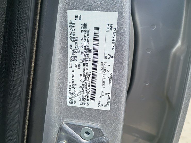 2017-ford-escape-image-24
