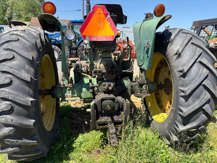 john-deere-2840-image-14