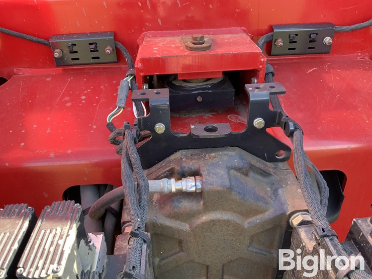 2013-case-ih-600-image-10