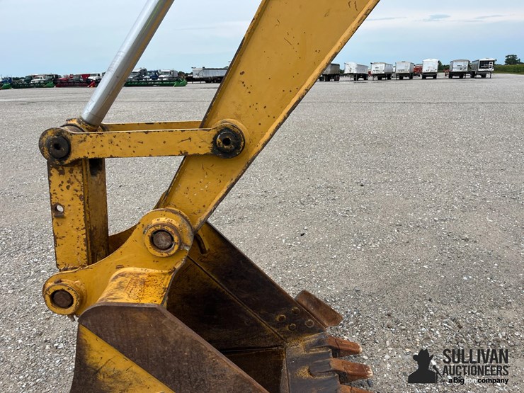 2004-caterpillar-311c-u-image-20