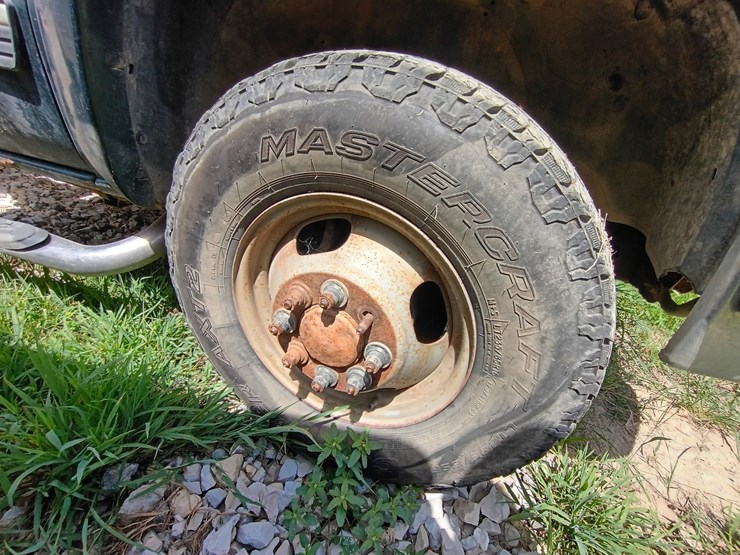 2001-chevrolet-silverado-3500-image-54