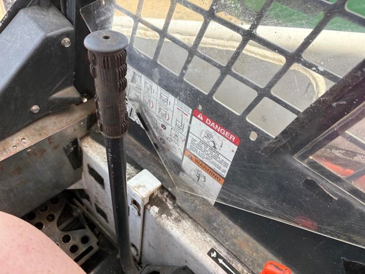 1995-bobcat-742b-image-18
