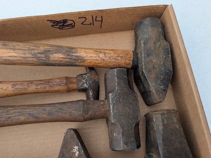 assortment-of-hammers.-#214-image-4