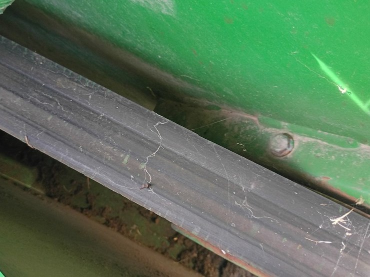 john-deere-630-image-35
