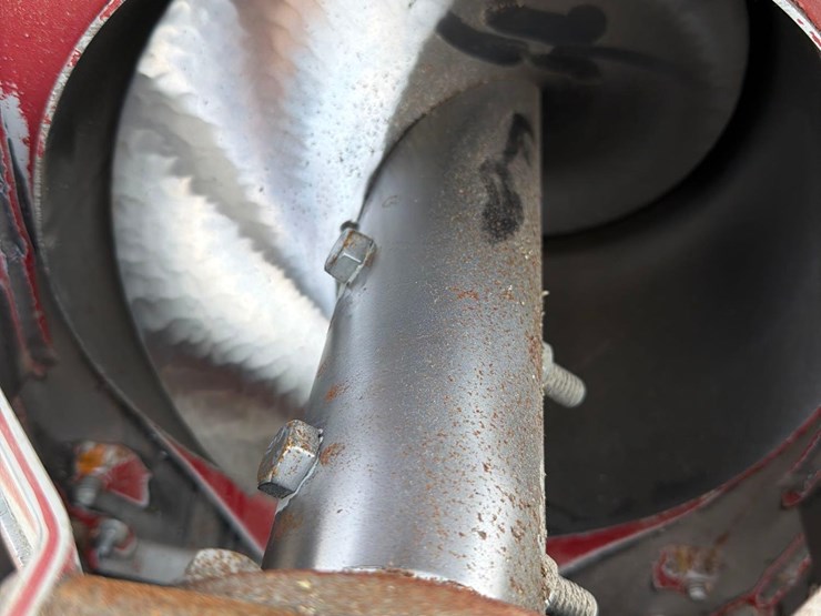 2011-sudenga-10”-x-71ft-grain-auger-image-23