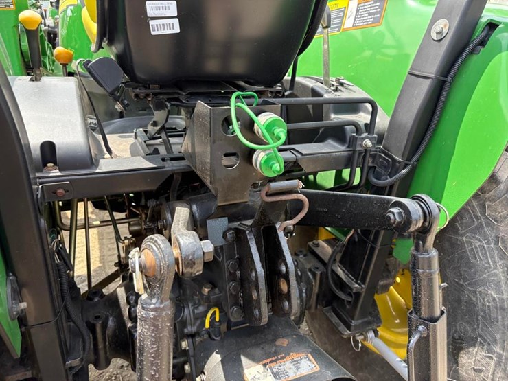john-deere-4120-image-19