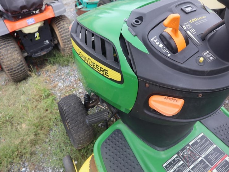 john-deere-d105-image-20