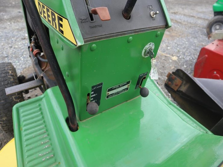 john-deere-111-image-18