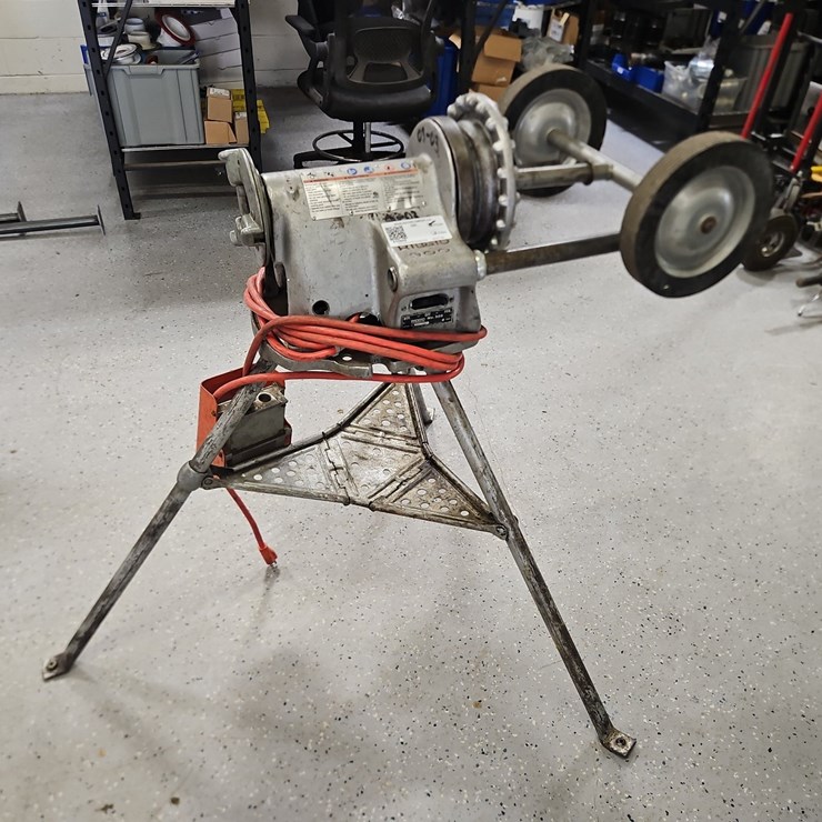 RIGID 300 PIPE THREADER