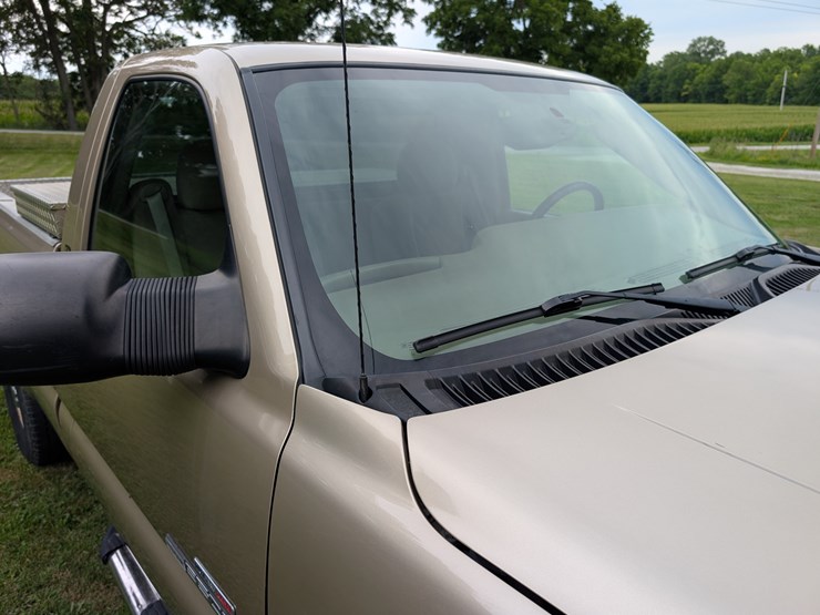 2004-gmc-3500-image-84