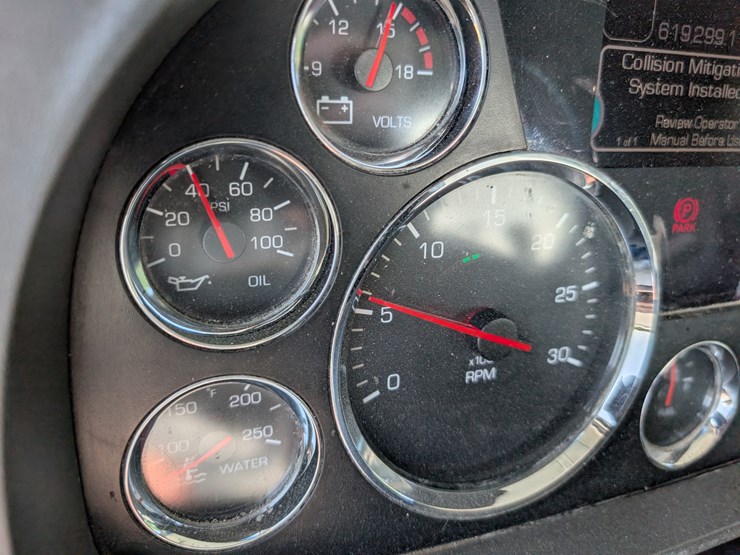 2018-kenworth-t680-image-93