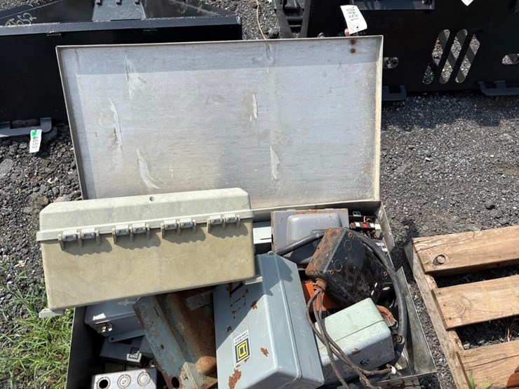 breaker-box-image-5