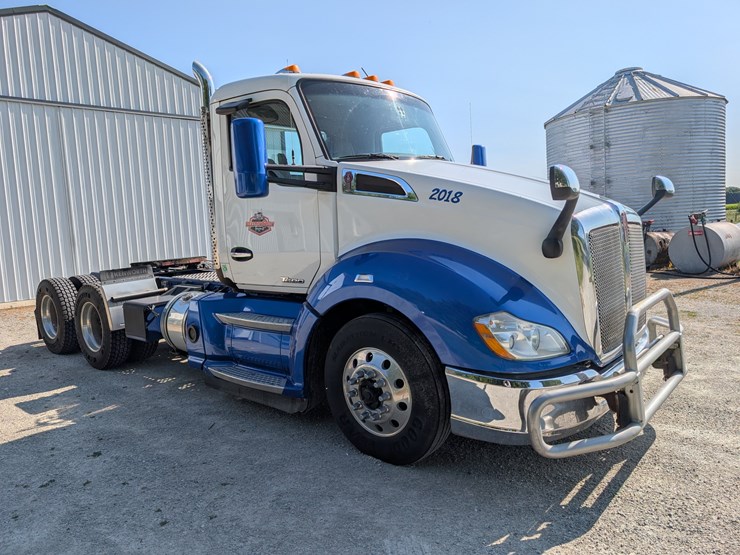 2018-kenworth-t680-image-6