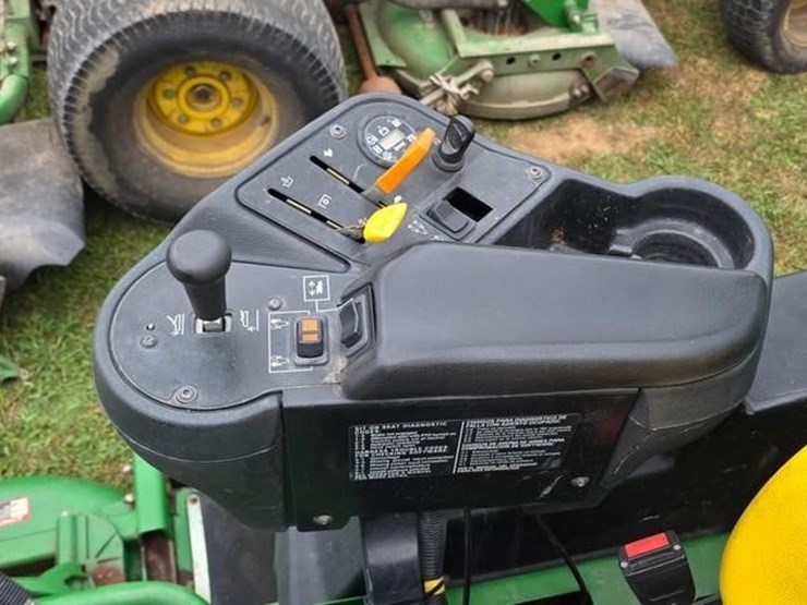john-deere-7400-image-37
