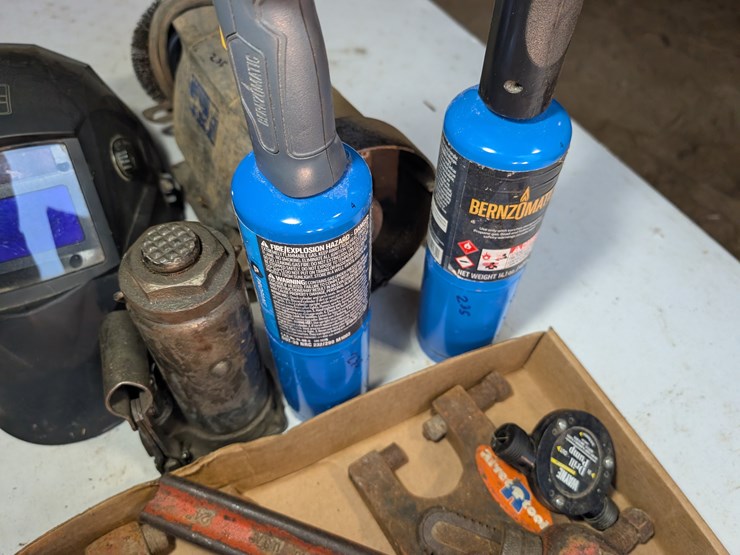 auto-darkening-welding-helmet,-bench-grinder,-bottle-jack,-torches,-gear-puller-&-misc.-#235-image-7