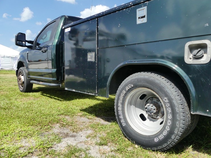 2019-ford-f350-image-9