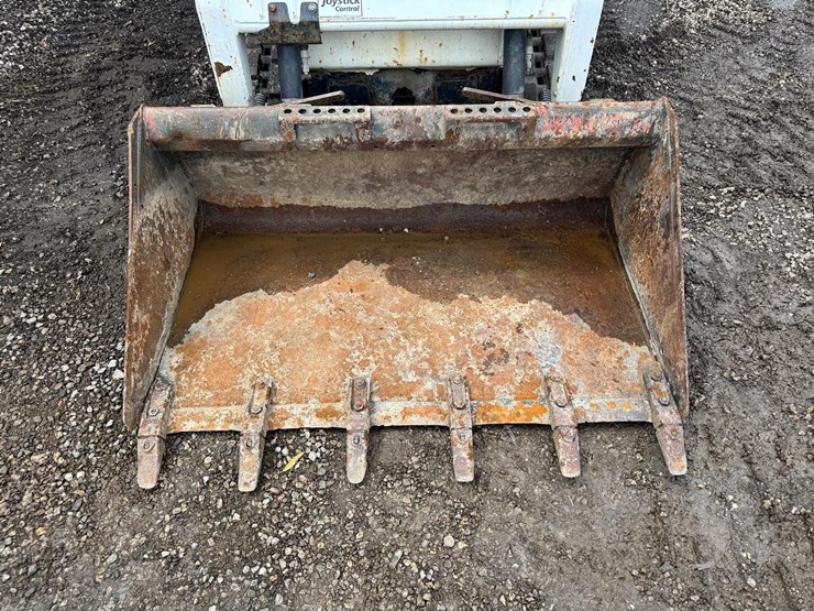bobcat-t110-image-10