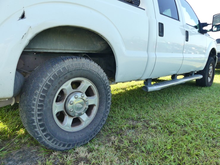 2013-ford-f250-xlt-image-8