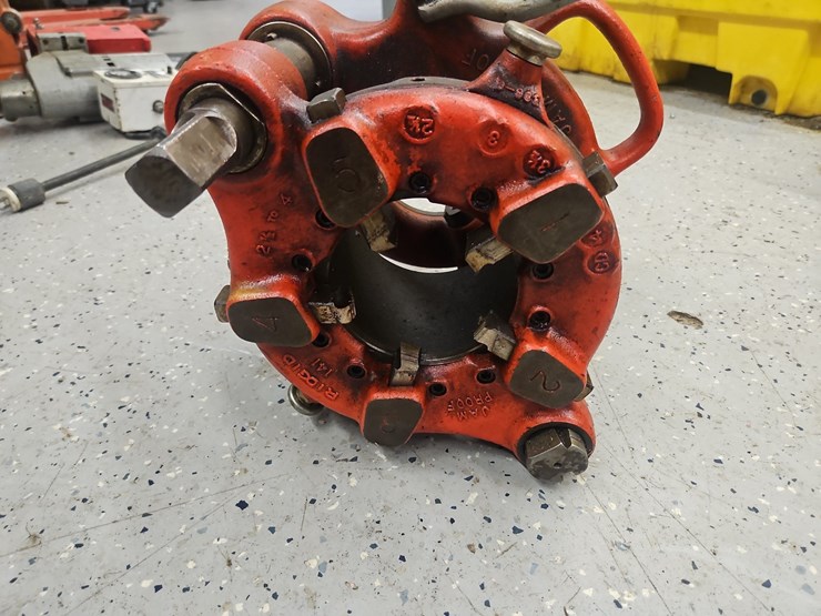 ridgid-141-pipe-threader-image-2