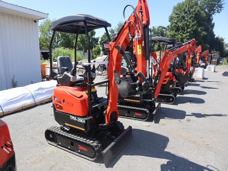 tpm-20kh-mini-excavator-image-1