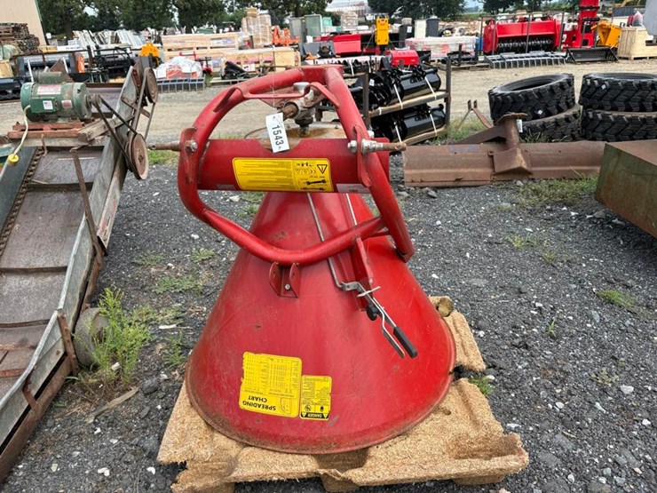 fertilizer-spreader-image-2
