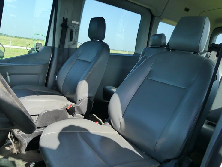 2017-ford-transit-image-10
