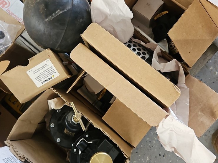 quantity-of-assorted-supplies-image-3