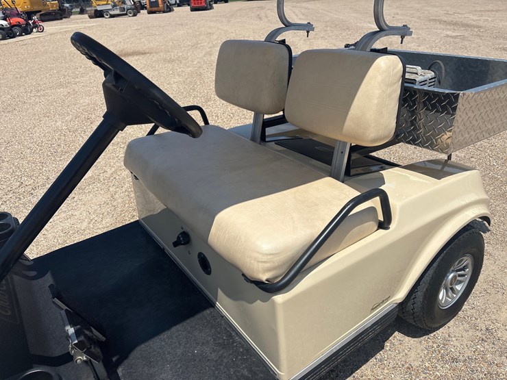 #80-•-club-car-d5-image-5