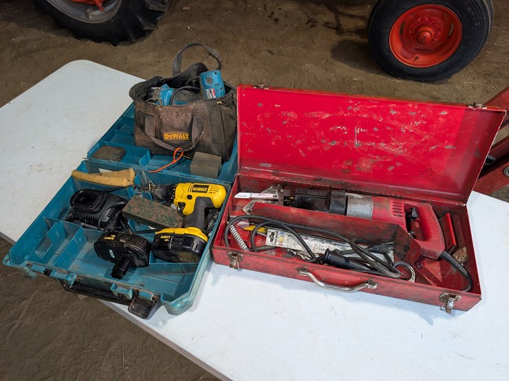 milwaukee-sawzall-and-dewalt-cordless-drill.-#231-image-1