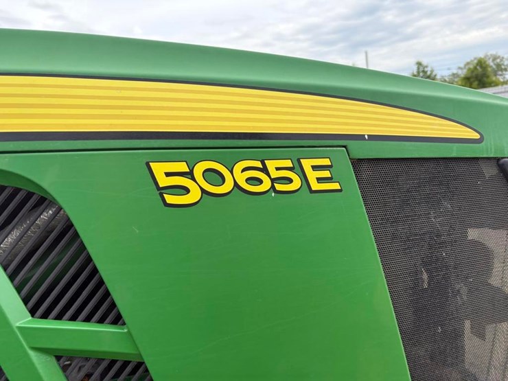 john-deere-5065e-image-12