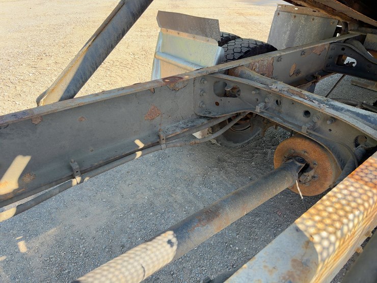 2007-international-durastar-4300-image-17