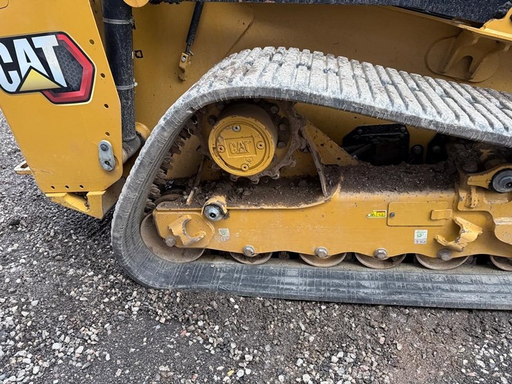 caterpillar-265-image-13
