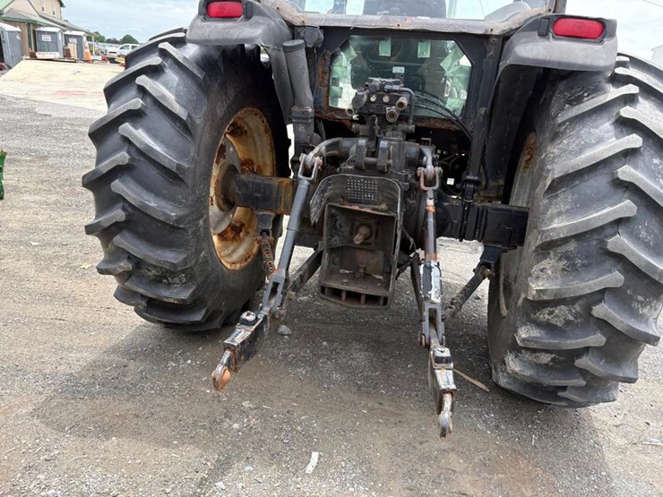 new-holland-tn75-image-8