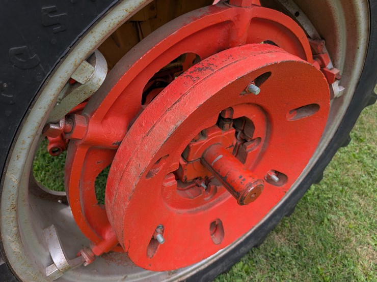 case-730-tractor-image-41